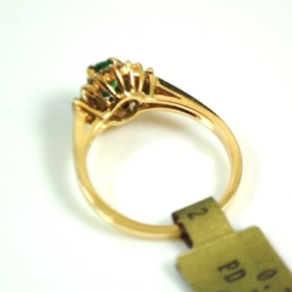 Oval Green Tsavorite & Diamond 14K Gold Ring NEW - Picture 4 of 4